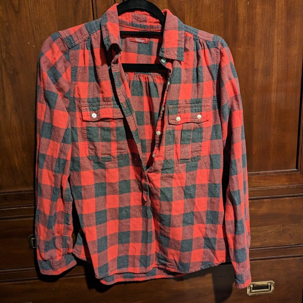 Plaid 3/4 Button Front top Size L